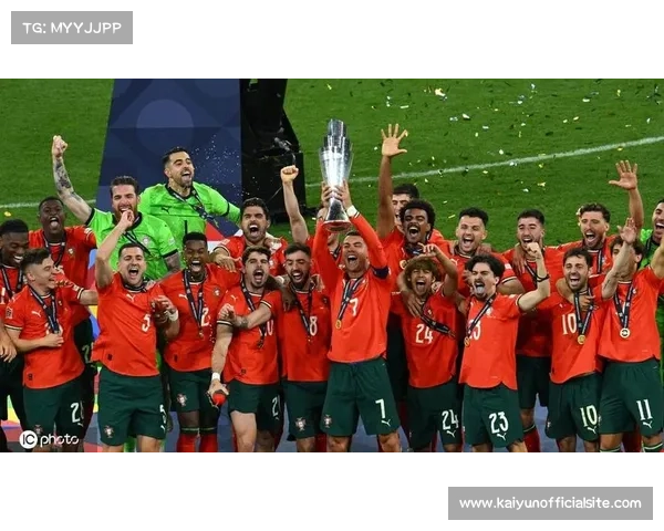 C罗创纪录进球助葡萄牙关键战力压对手成功夺取宝贵积分